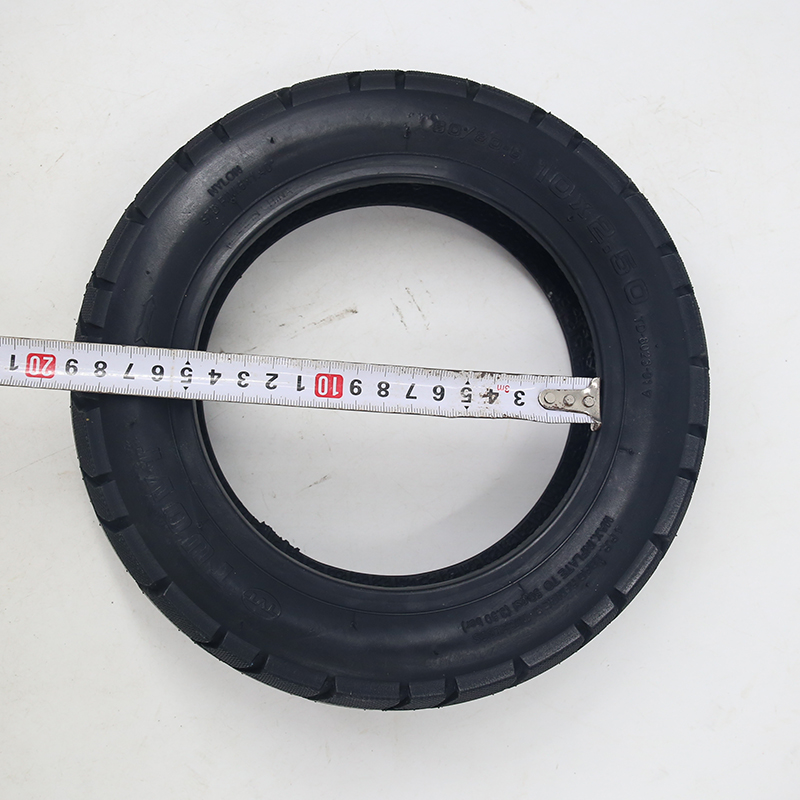 Neumático sin cámara de 10x2.5 - Scooter Tire reseña y precio