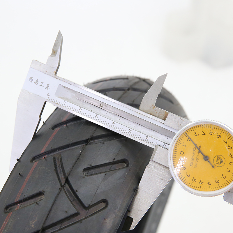 El neumático de vacío 10X2.50  - Scooter Tire reseña y precio